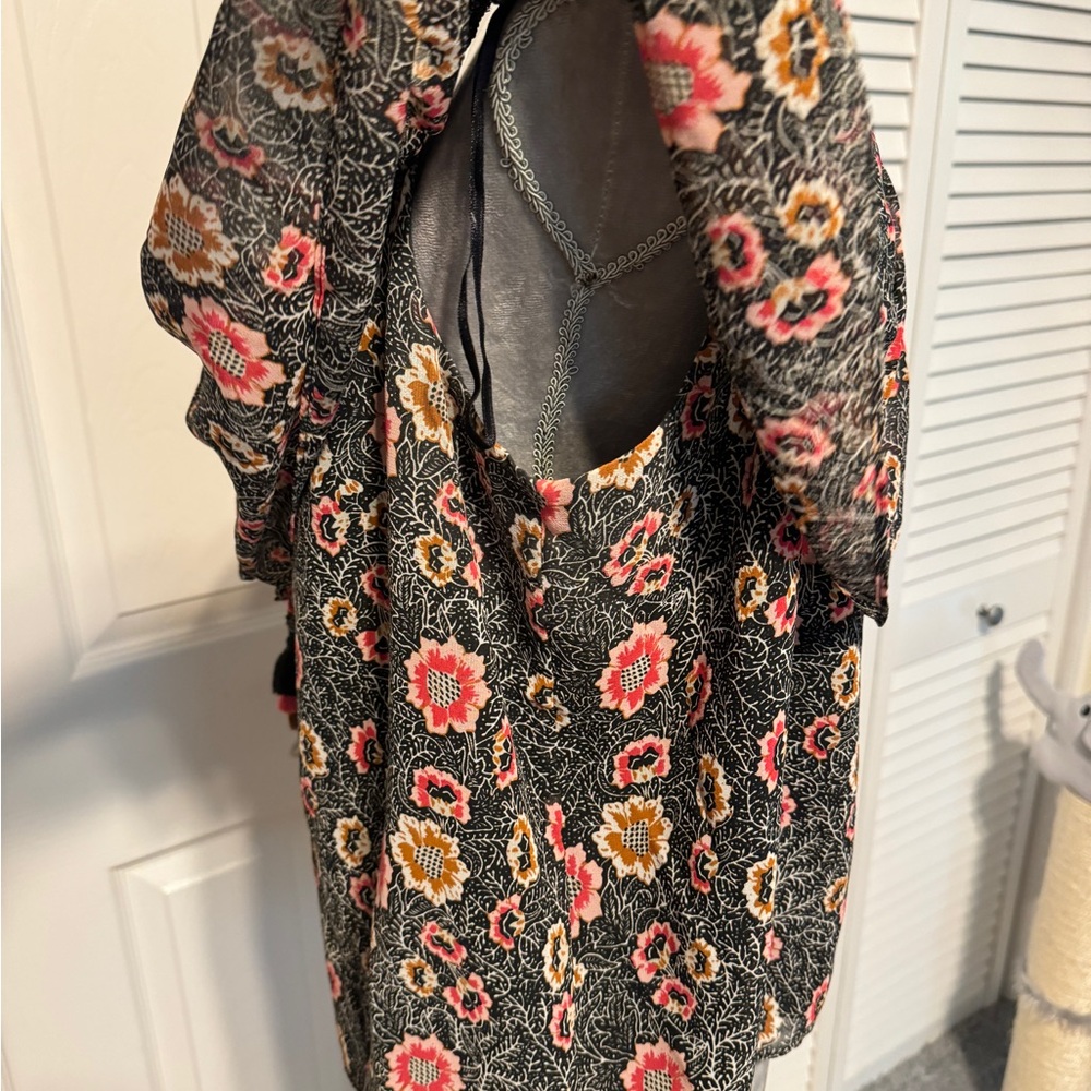 Rebecca Minkoff Ghiradelle Floral Off Shoulder Tiered Top - Picture 8 of 14
